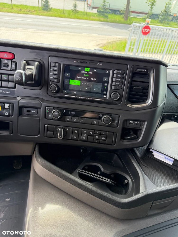 Scania G450 XT, Hydraulika - 12