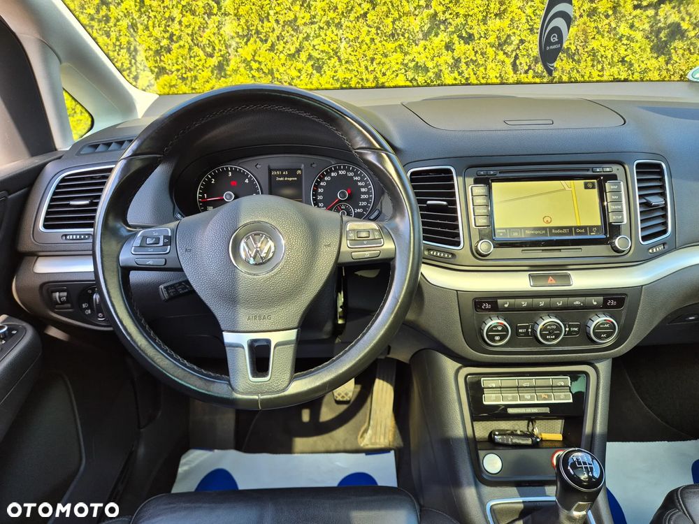 Volkswagen Sharan 2.0 TDI BlueMotion Technology Highline - 25