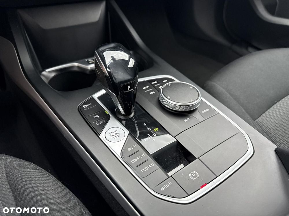BMW Seria 1 - 13