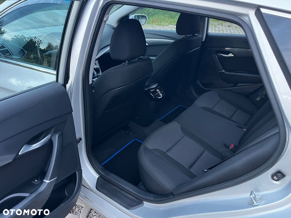 Hyundai i40 1.6 GDI Comfort - 10
