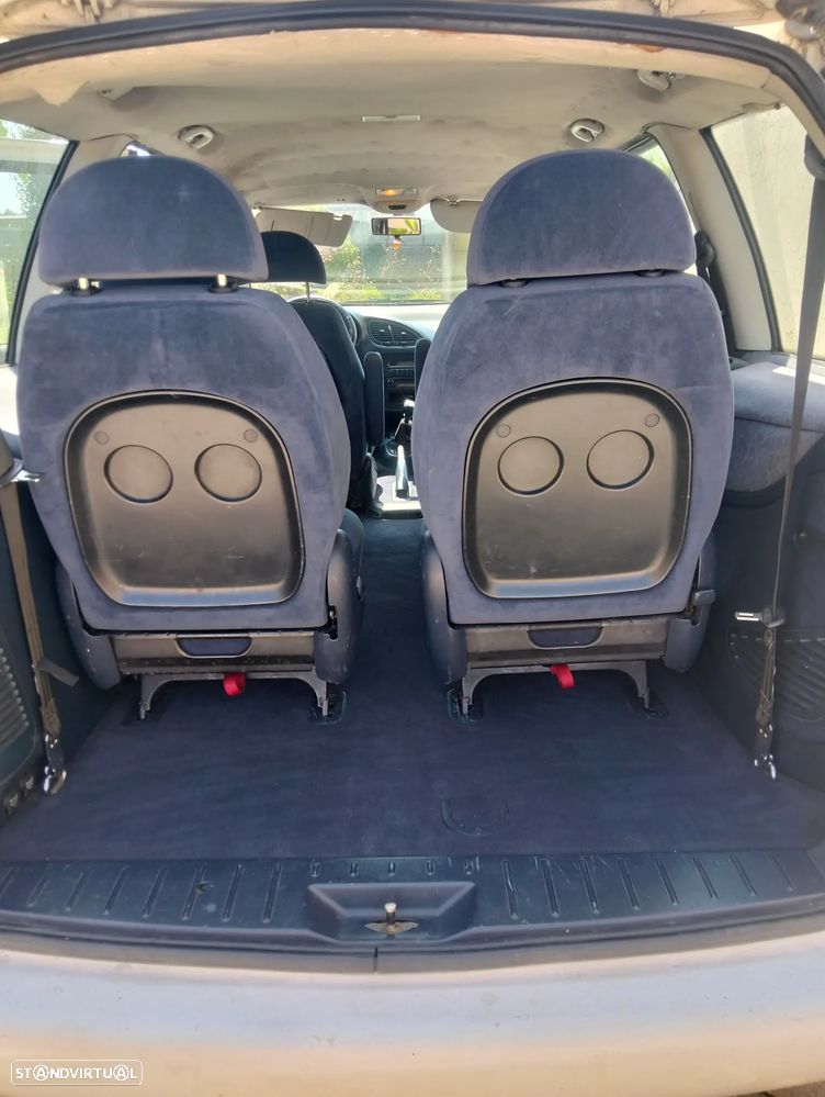 Ford Galaxy - 5