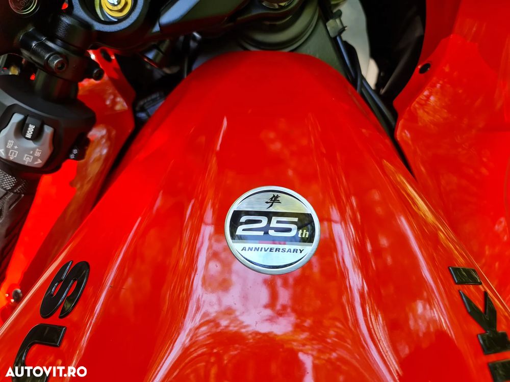 Suzuki GSX 1300R Hayabusa Limited Edition - 9