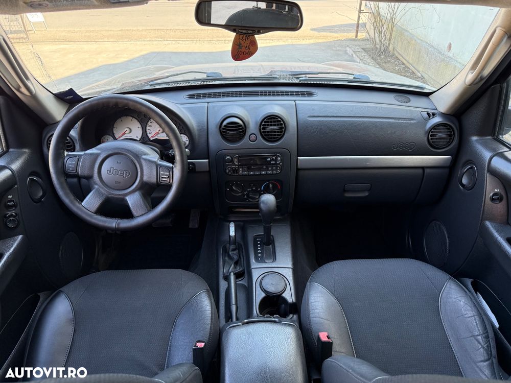 Jeep Cherokee 2.8 CRD Renegade - 6