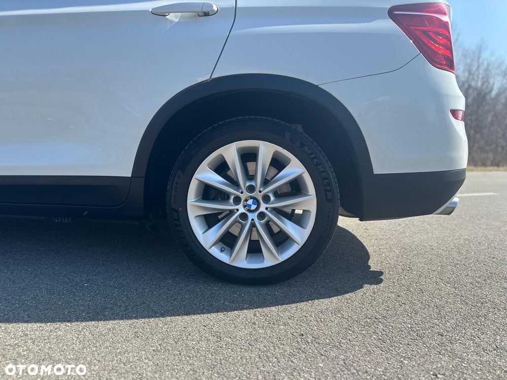 BMW X3 28i xDrive - 34