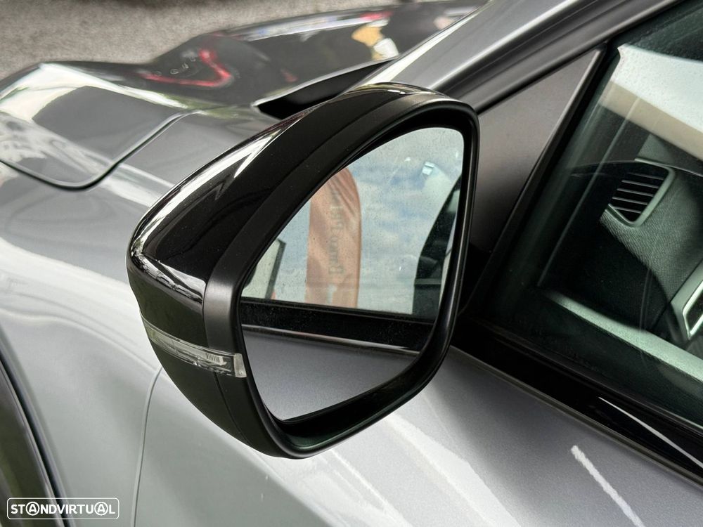 Peugeot e-208 - 27