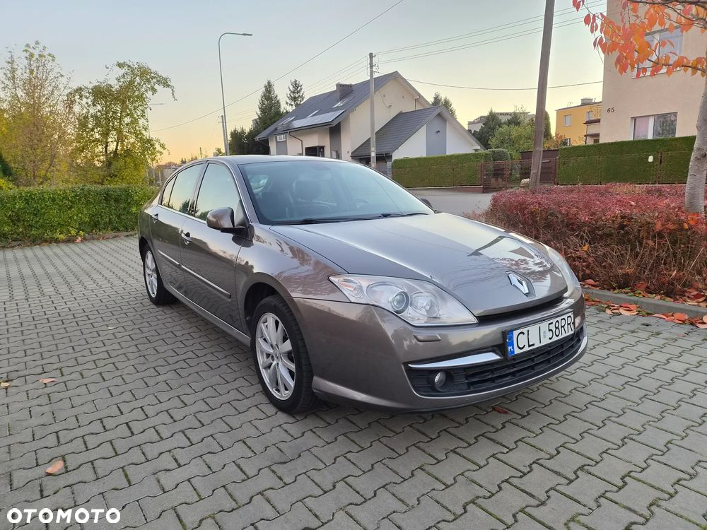 Renault Laguna 2010 photo 3