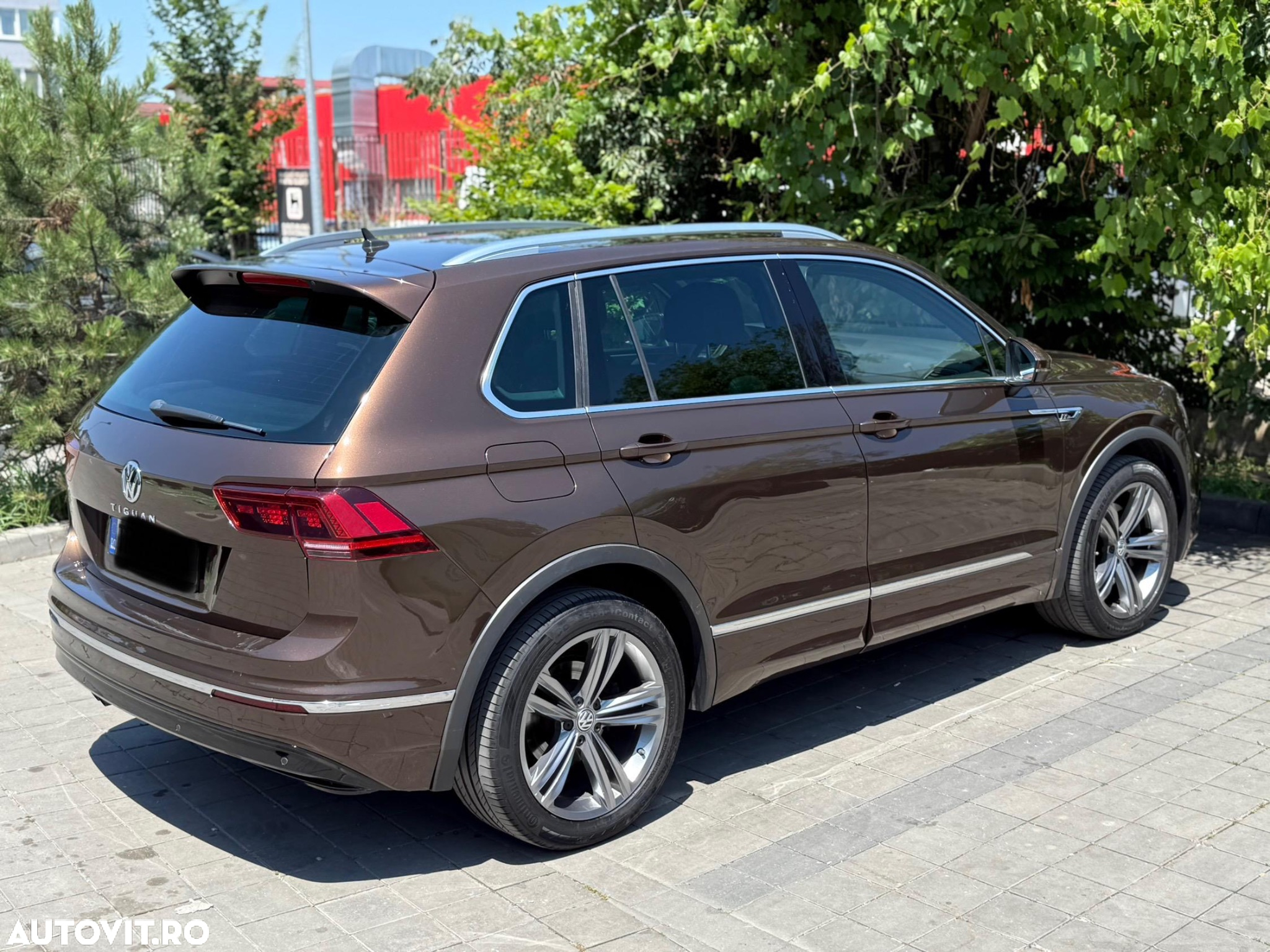 Volkswagen Tiguan - 6
