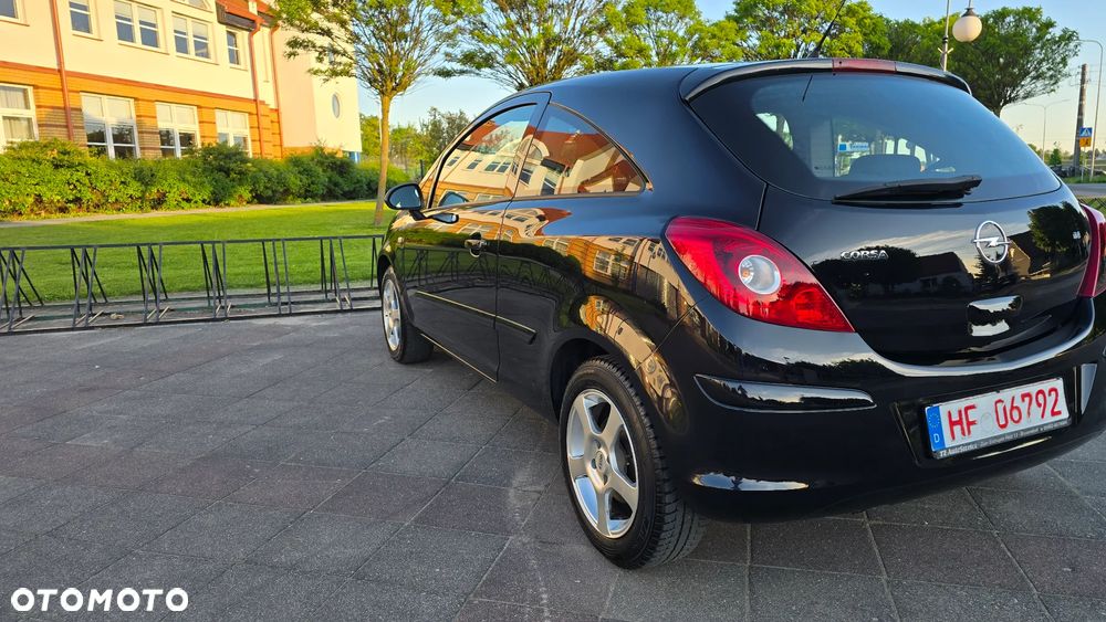Opel Corsa - 33