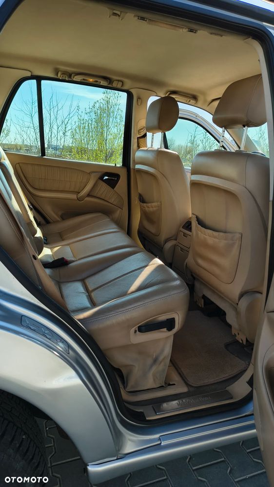 Mercedes-Benz ML - 7