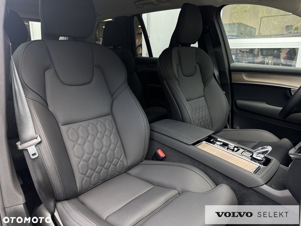 Volvo XC 90 - 21