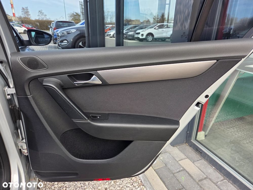 Volkswagen Passat 1.4 TSI BlueMotion Technology Highline - 15