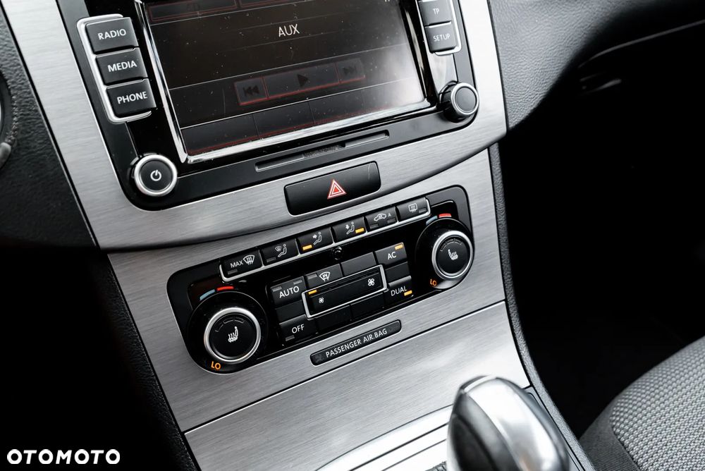 Volkswagen Passat Variant 1.8 TSI DSG Comfortline - 34