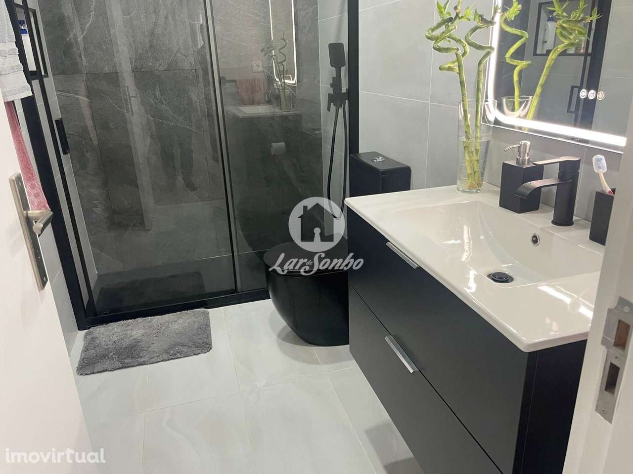 Apartamento T3 com garagem fechada - São Romão, Trofa - Grande imagem: 4/9