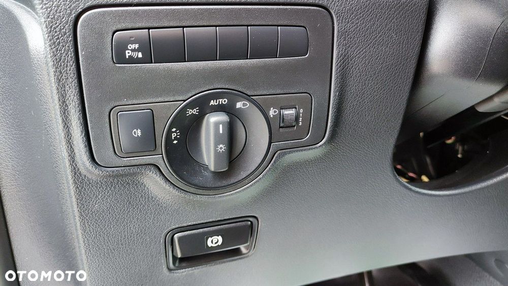 Mercedes-Benz Vito - 23