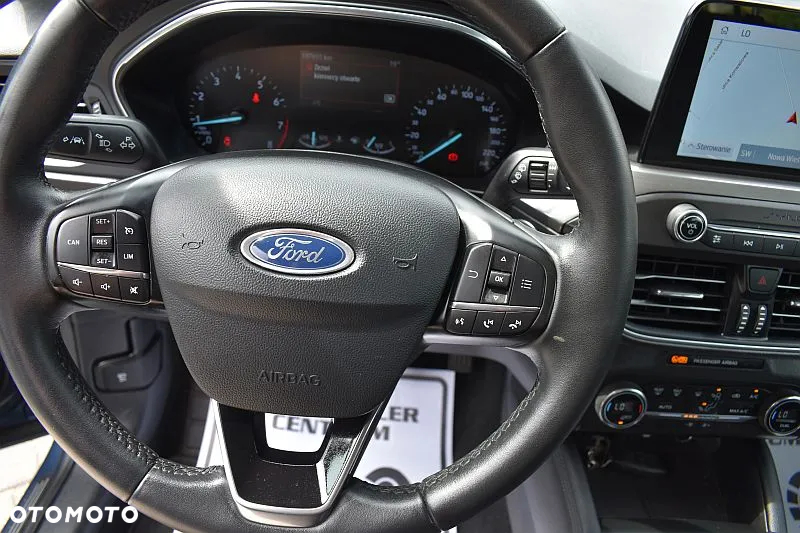 Ford Focus 1.5 EcoBoost Titanium - 18