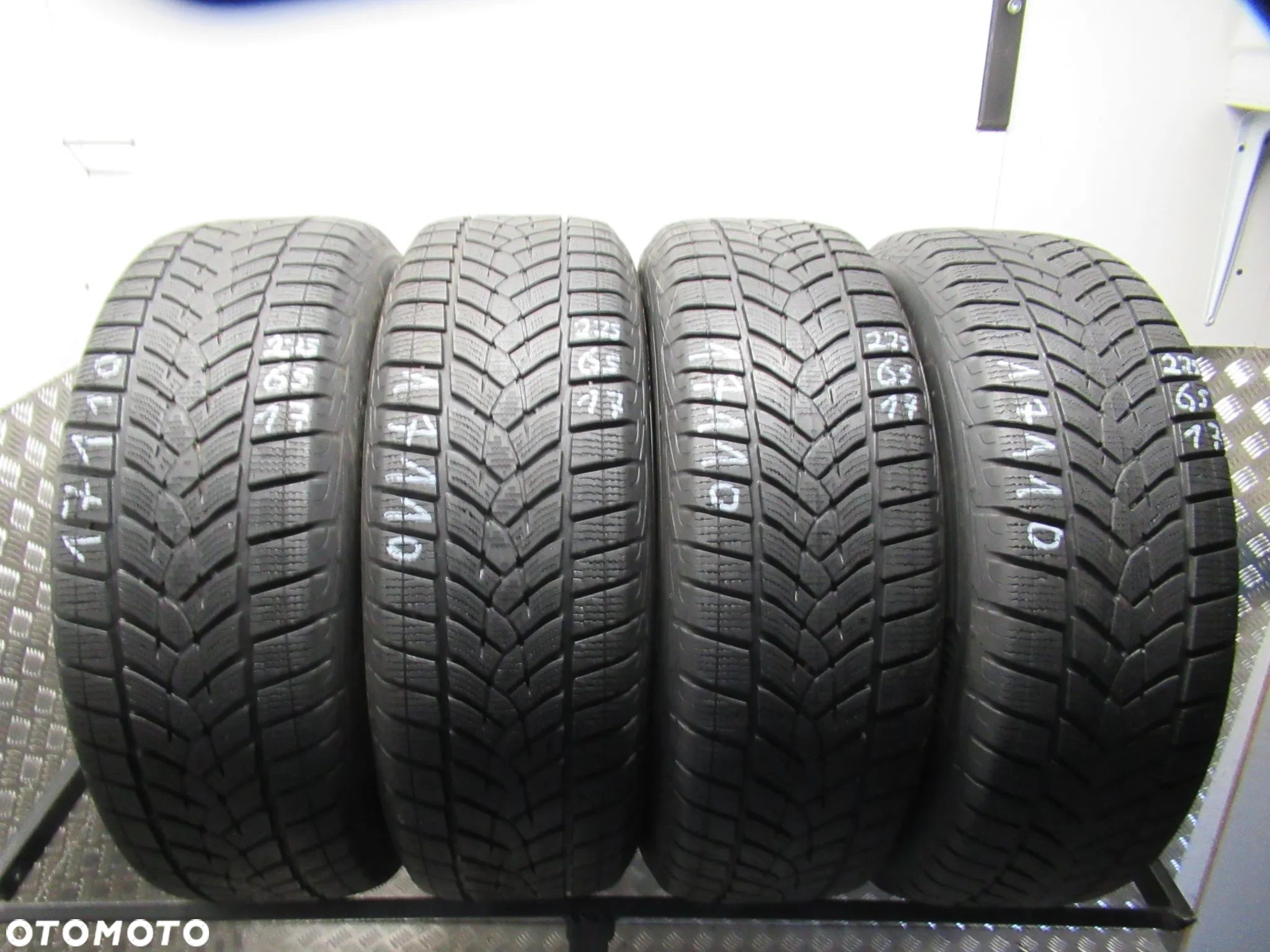 4x Goodyear UltraGrip Performance + SUV 225/65/17 106H nr.17110 21rok - 1