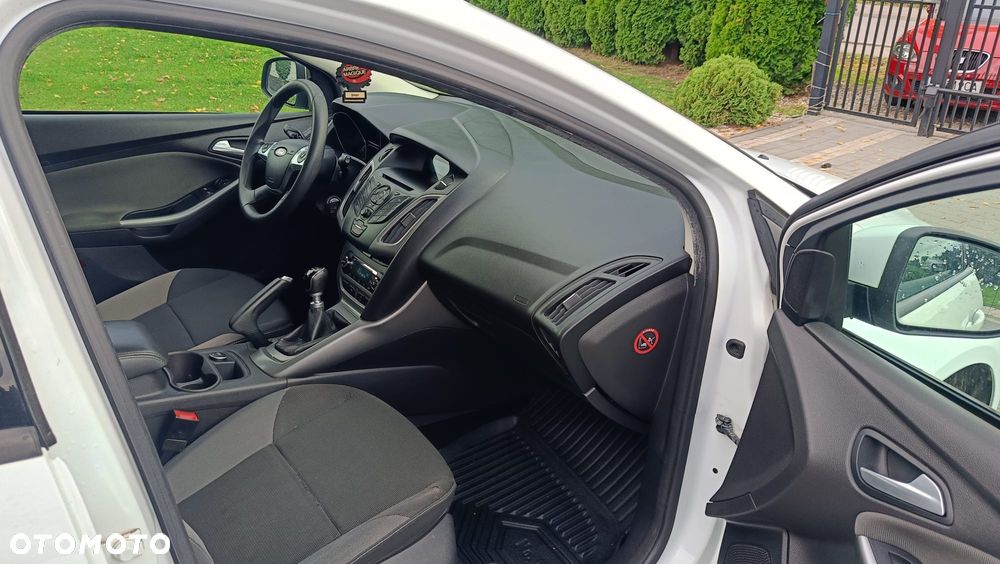 Ford Focus - 8