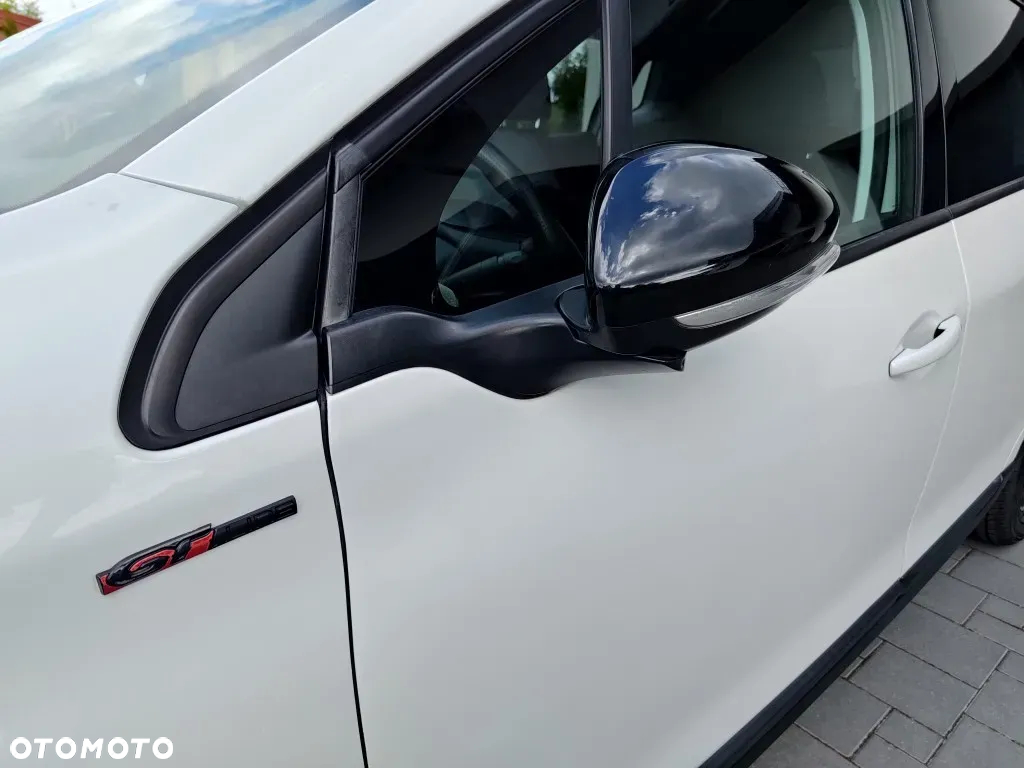 Peugeot 2008 1.2 PureTech GT Line S&S - 31