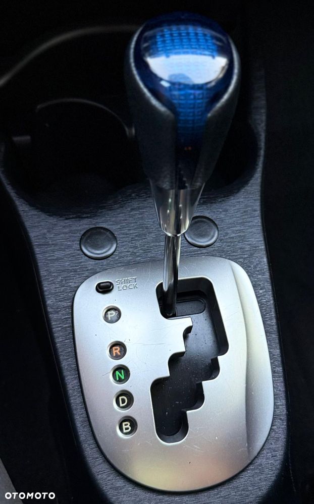 Toyota Yaris - 8