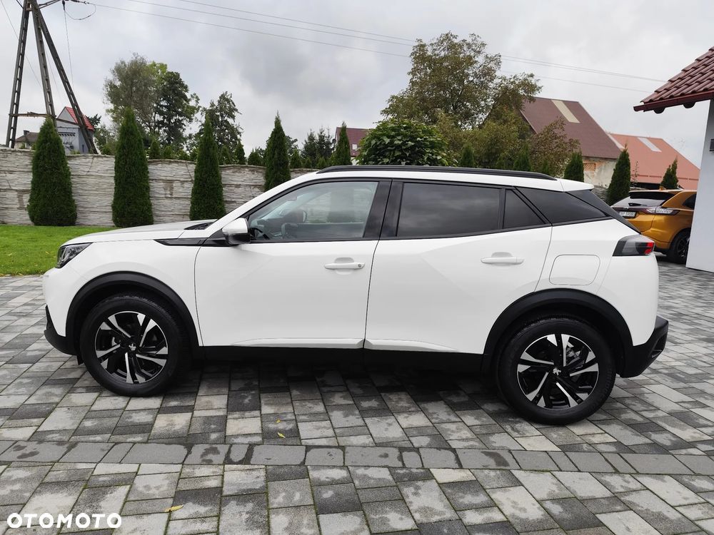 Peugeot 2008 1.2 PureTech Allure S&S EAT8 - 4