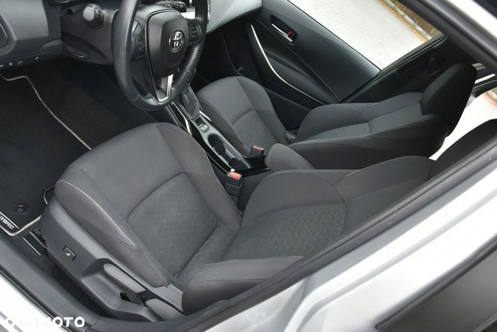 Toyota Corolla - 27