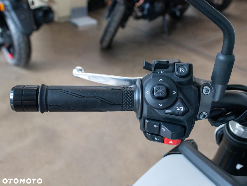 Yamaha MT - 4