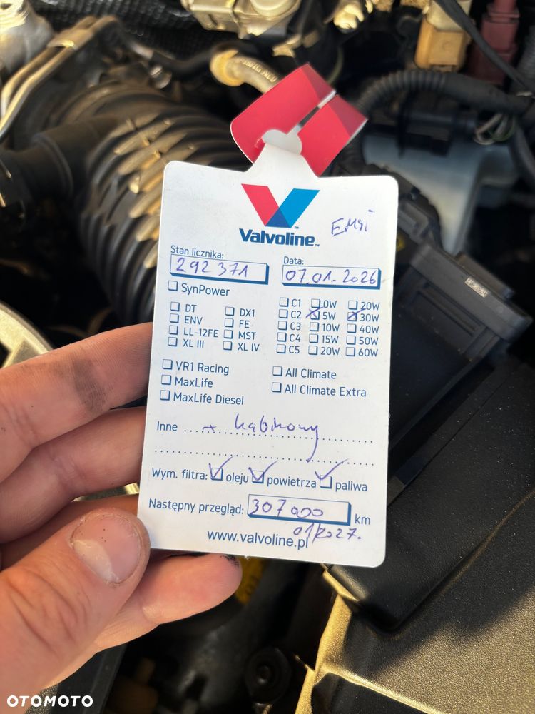 Volkswagen Passat - 26