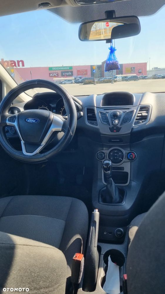 Ford Fiesta - 6