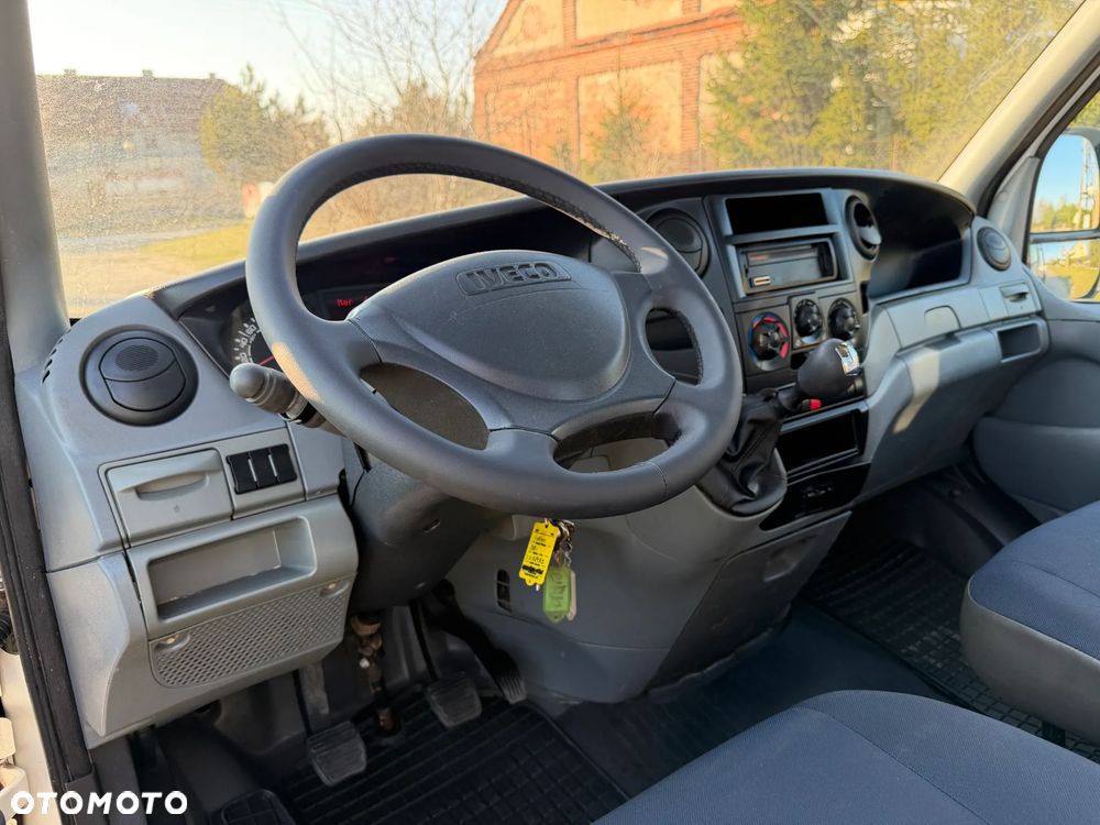 Iveco 35C13 * 2.3 / 130KM * Skrzyniowy * Rama * Rozstaw osi: 3.7m * - 27