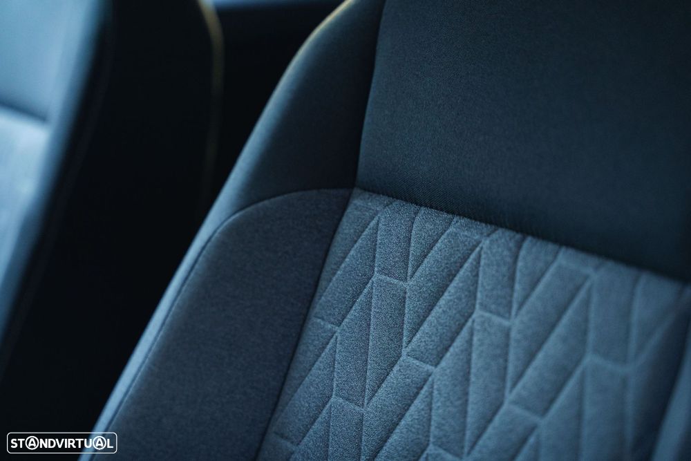 VW T-Cross 1.0 TSI Urban DSG - 31