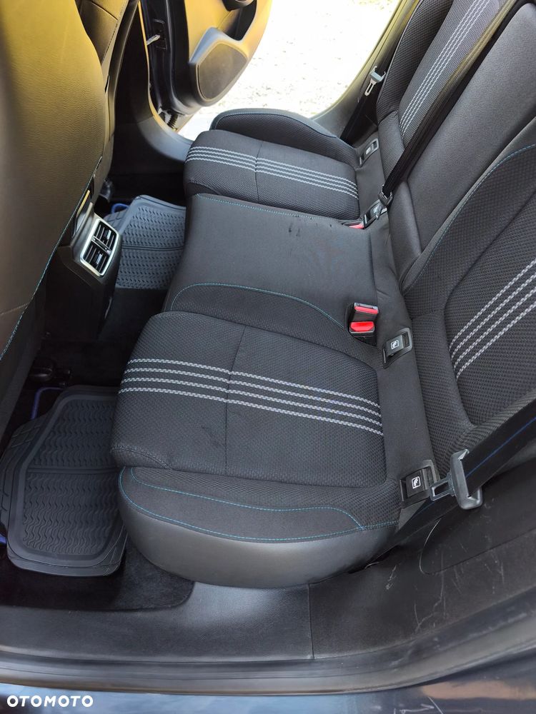 Renault Megane ENERGY dCi 130 GT LINE - 23