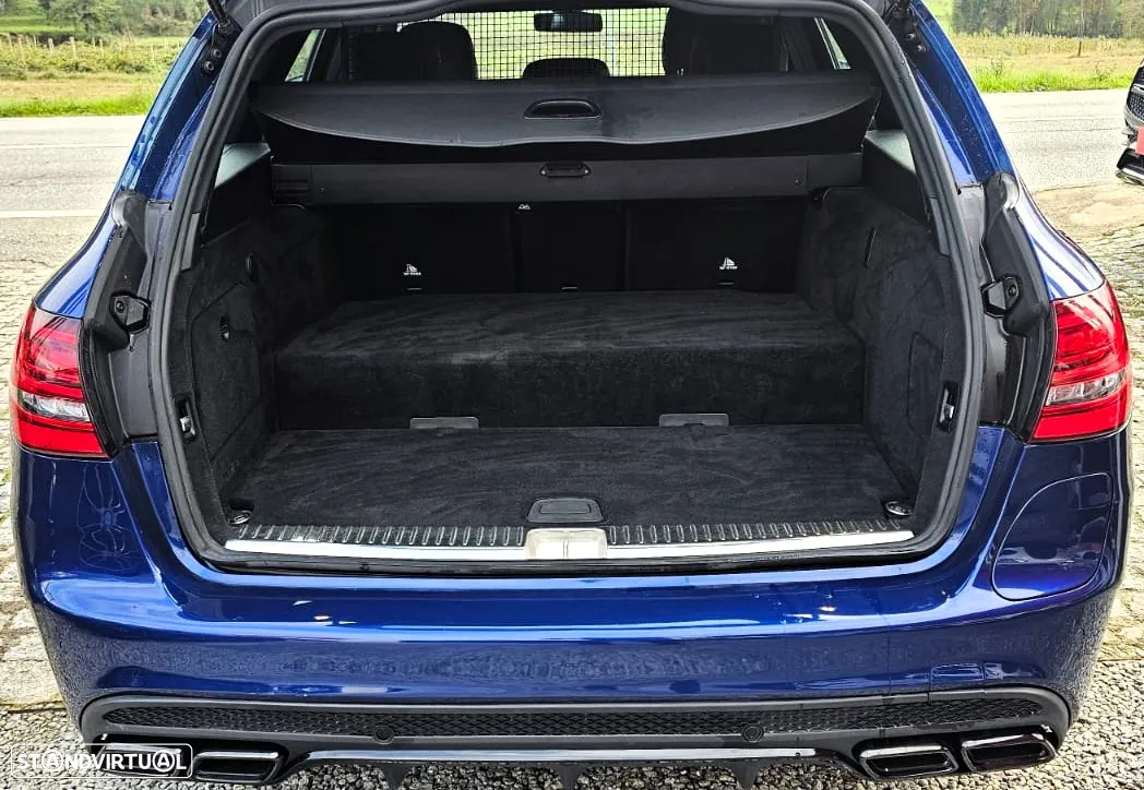 Mercedes-Benz C 300 de AMG Line - 23