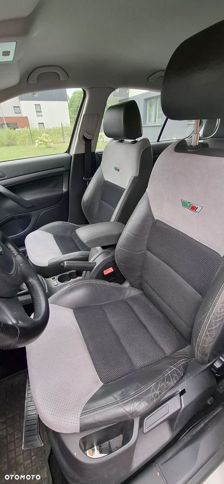 Skoda Octavia 1.6 - 6