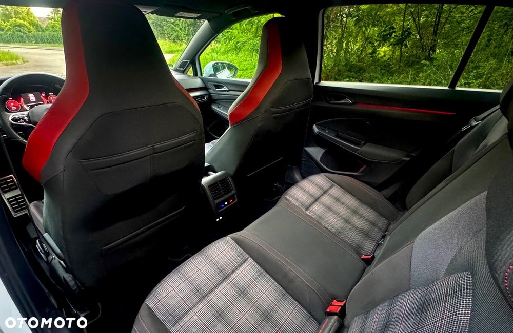 Volkswagen Golf GTI 2.0 TSI OPF DSG Performance - 21
