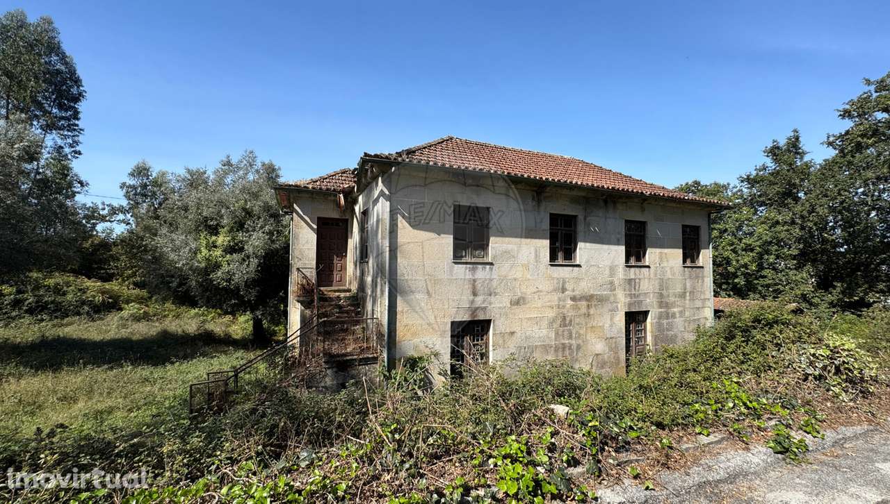 Moradia T6 para venda - Grande imagem: 2/12