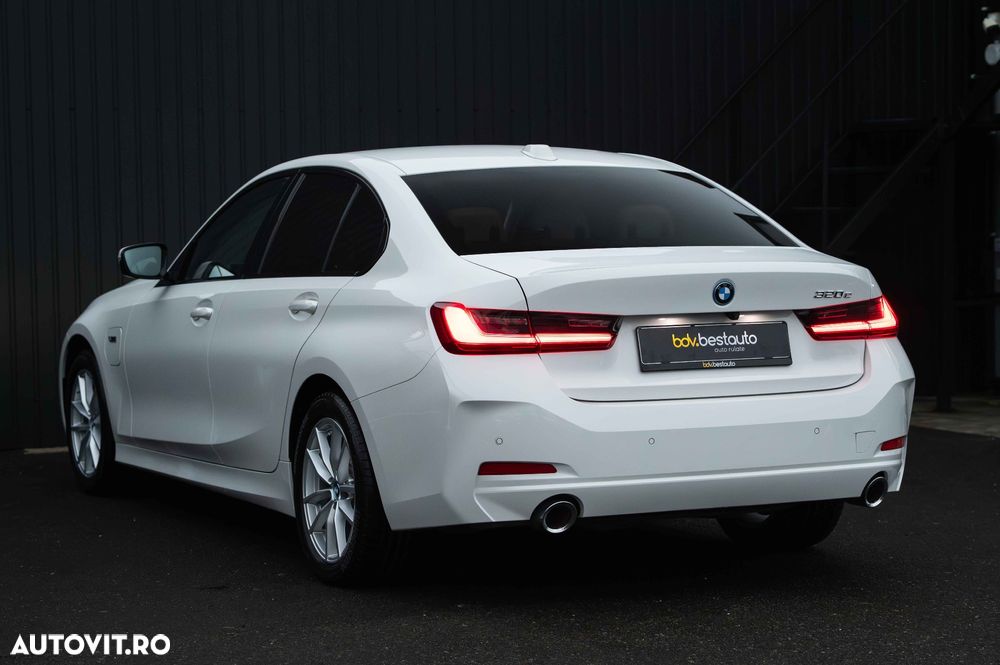 BMW Seria 3 320e Aut. - 25
