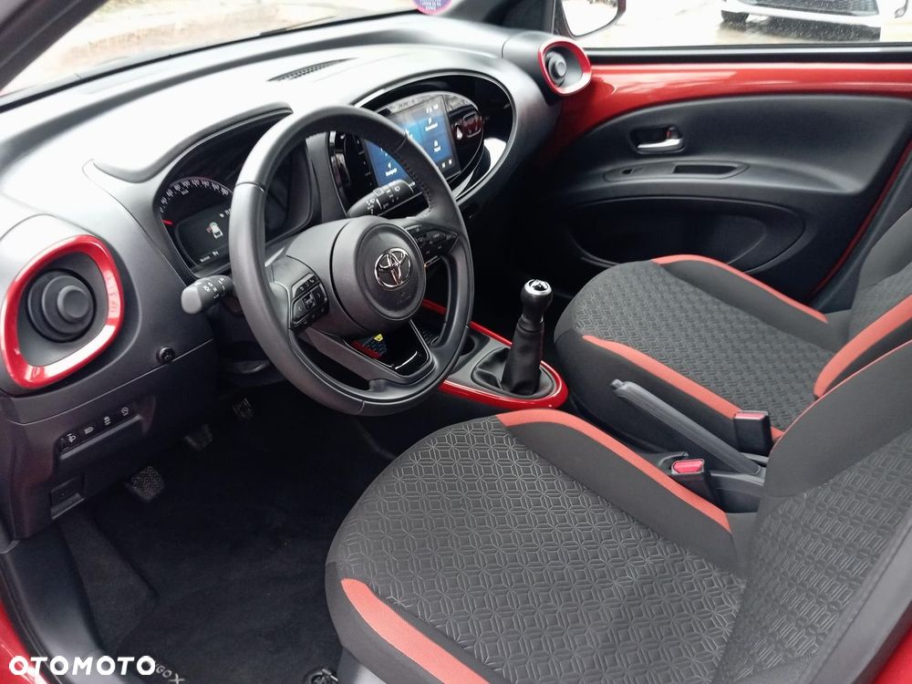 Toyota Aygo X - 10