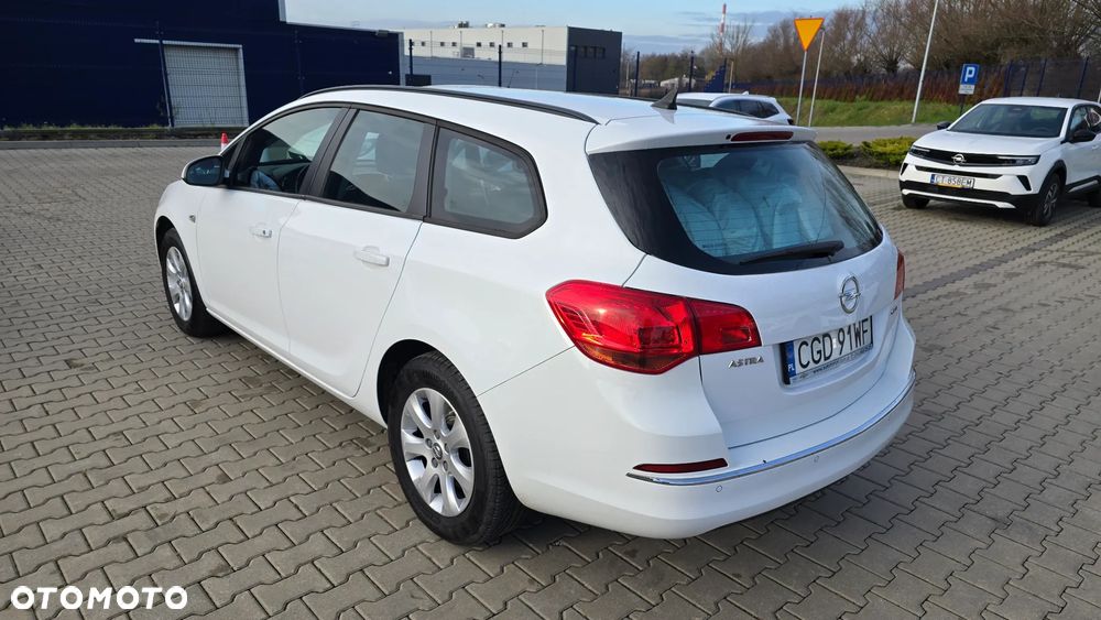 Opel Astra 1.6 CDTI Enjoy - 2