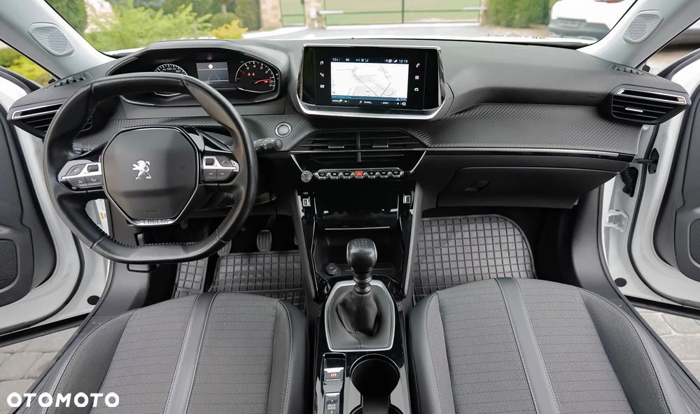 Peugeot 2008 1.2 PureTech Allure Pack S&S - 31