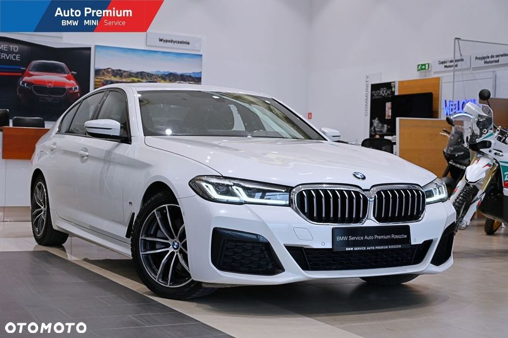 BMW Seria 5 520i mHEV - 2