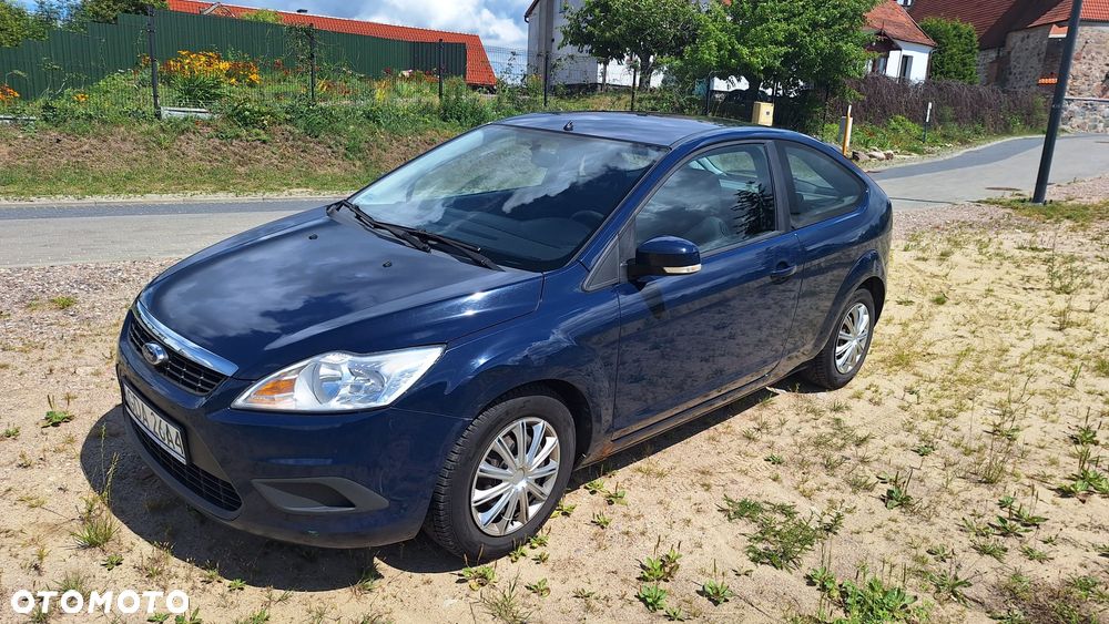 Ford Focus 1.4 Ambiente - 2