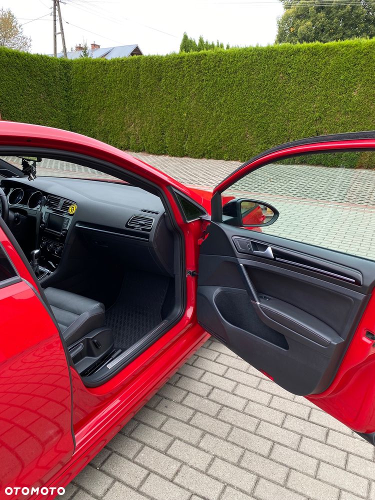 Volkswagen Golf - 21
