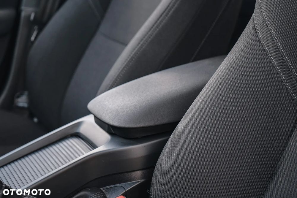 Volvo V40 D2 Momentum - 23