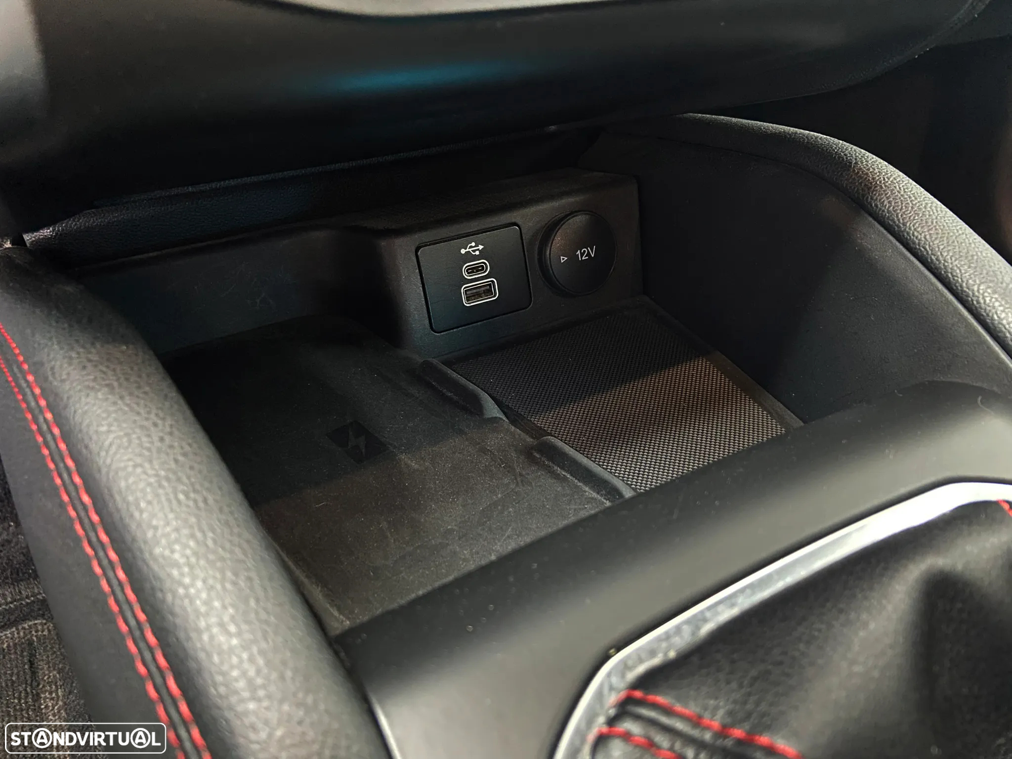 Ford Focus 1.0 EcoBoost MHEV ST-Line - 23