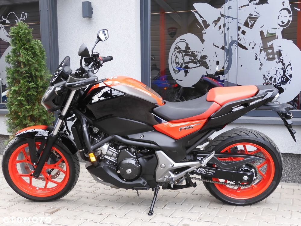 Honda NC - 23