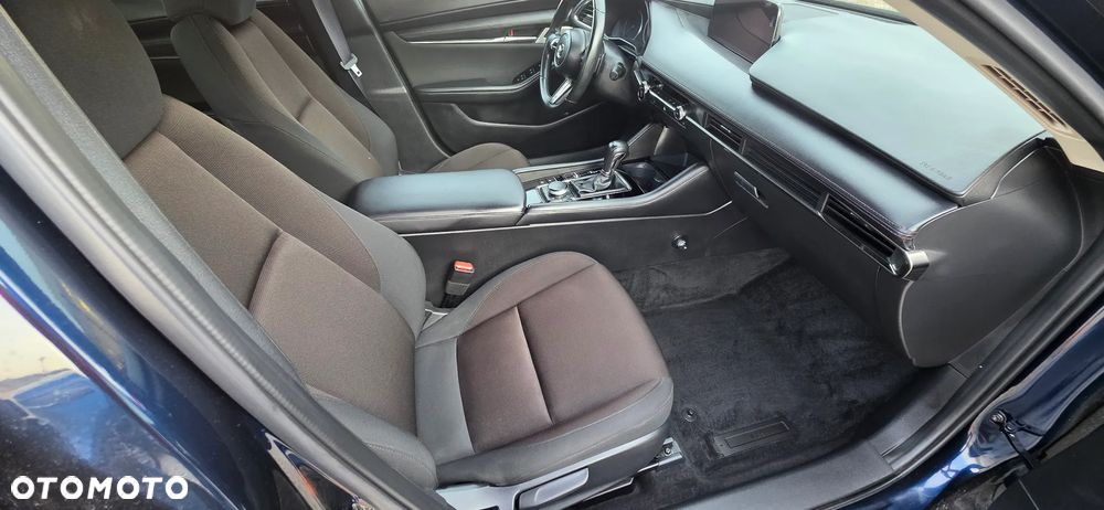 Mazda 3 2.0 mHEV Hikari - 10