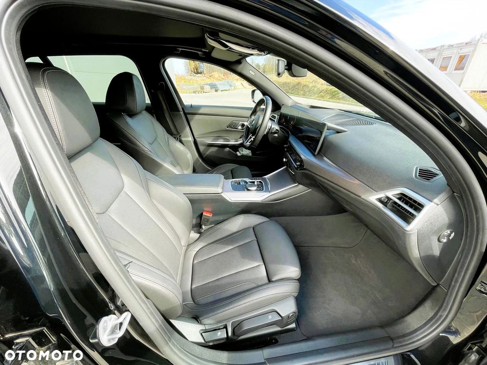 BMW Seria 3 320d xDrive MHEV M Sport sport - 29