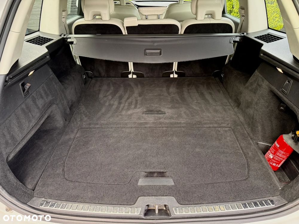 Volvo XC 90 D4 FWD Momentum - 23