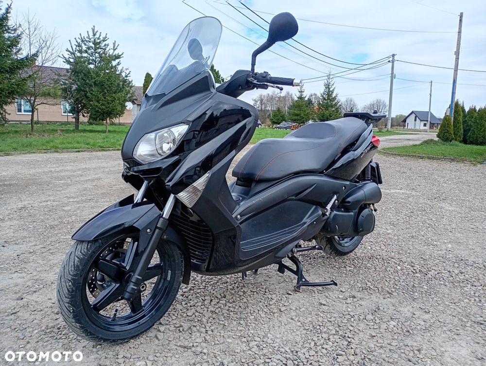 Yamaha X-max - 3