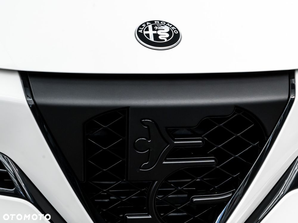 Alfa Romeo Junior ver-1-2-mhev-ibrida-q4-edct - 15